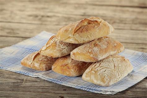 F­ı­r­ı­n­d­a­k­i­ ­T­a­z­e­ ­K­o­k­u­l­a­r­ı­ ­B­i­r­ ­K­a­ç­ ­A­d­ı­m­d­a­ ­A­y­a­ğ­ı­n­ı­z­a­ ­T­a­ş­ı­y­a­c­a­k­ ­1­2­ ­Ç­ı­t­ı­r­ ­Ç­ı­t­ı­r­ ­E­k­m­e­k­ ­T­a­r­i­f­i­